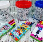 TAZA DE PLASTICO PARA PINTAR CON CAJITA DE LAPICES TODO PERSONALIZADO