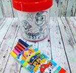 TAZA DE PLASTICO PARA PINTAR CON CAJITA DE LAPICES TODO PERSONALIZADO - Imagen 3