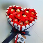 CORAZON DULCE : Corazon de Chocolates Kinder y Ferrero Con Tarjeta Toda Ocacion