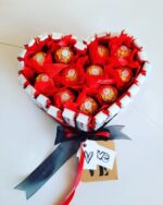 CORAZON DULCE : Corazon de Chocolates Kinder y Ferrero Con Tarjeta Toda Ocacion - Imagen 2