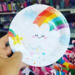 Plato de Polipapel ARCO IRIS Y NUBES  x 6 Unidades. Stamping Plata.