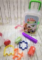 Valijita con Ruedas Personalizada Con Masas, Cortantes . - Imagen 2