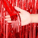 Cortina Decorativa Metalizada 2 Mts x 1 Mts Color ROJA