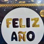 Set de Globos FELIZ AÑO Dorado y Negro.