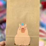 Bolsitas Con Fuelle CAPIBARA/CAPYBARA Kraft x 10 Unidades. Modelos Surtidos en el Pack.