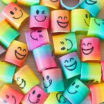 Mini Resortes x 12 Multicolor SMILE - Imagen 2