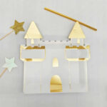 Platos Bandeja CASTILLO LITTLLE PRINCESS x 8 Unidades. Con Stamping Dorado. Mide 23.5 cm x 23.5 cm. - Imagen 2