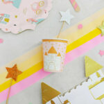 Platos Bandeja CASTILLO LITTLLE PRINCESS x 8 Unidades. Con Stamping Dorado. Mide 23.5 cm x 23.5 cm. - Imagen 5
