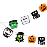 Guirnalda Halloween TRANSILVANIA . Medida 3 Mts . Trae 8 Imagenes.