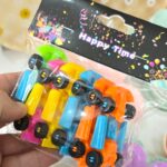 Juguetes Sorpresita AUTITOS DE CARRERAS x 6 Multicolor. Miden 7 cm