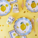 Platos Ondulados Polipapel DOLCE VITA LIMONES Con Stamping Dorado x 8 Unidades - Imagen 3