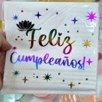 Servilletas Premiun Con Stamping Multicolor: FELIZ CUMPLEAÑOS x 12 Unidades.