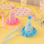 BONETE POMPON CRISTAL CELESTE - Imagen 2