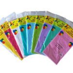 Mantel Plastico Rectangular Descartable Premiun Varios Colores Disponibles . Mide 1.37x1.83 mts.  REUSABLE