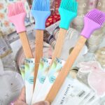 Pincel Silicona Pastel con Mango de Madera