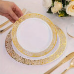 Plato de Plastico PREMIUN CALADO DORADO X 6 . Miden 19 cm Diametro. - Imagen 2