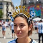 Vincha ARGENTINA DORADA CON ESTRELLAS Y PELOTAS