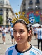 Vincha ARGENTINA DORADA CON ESTRELLAS Y PELOTAS
