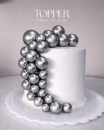 Toppers Esferas Bolas Para Tortas Plasticas PLATEADAS  Varias Medidas en el Pack x 20 Unidades.