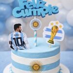 TOPPER ADORNO TORTA FC  MESSI DIBUJO + COPA Y SOL