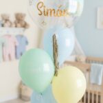 Bouquet Globo con Helio: BURBUJA SIMPLE PERSONALIZADA  + 4 GLOBOS PERLADOS