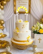 Topper ARCADA DE POMPONES Amarillo y Blanco Comunion